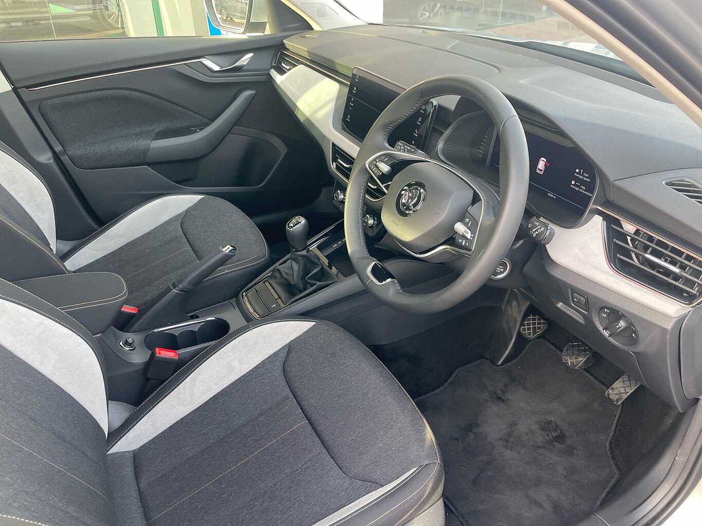 SKODA Kamiq Hatchback 1.5 TSI SE L 5dr